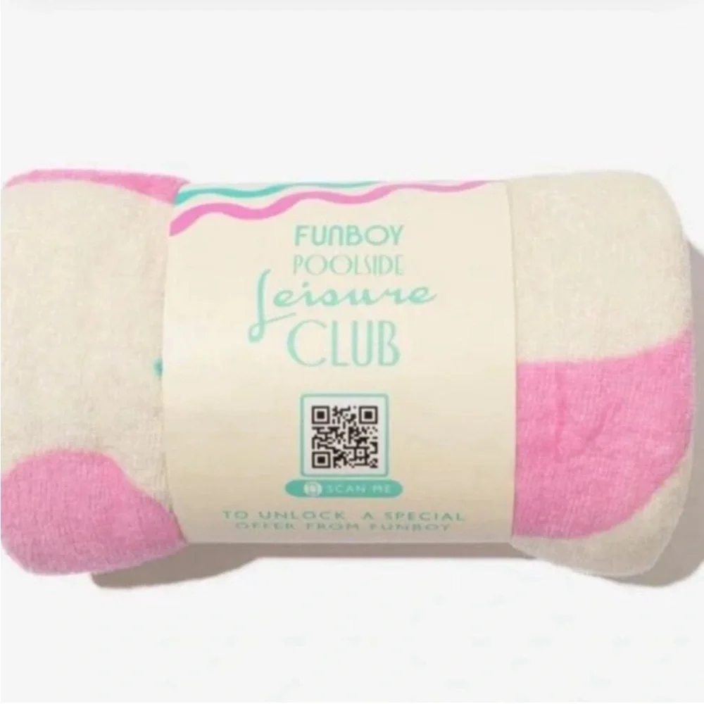 Funboy Poolside Leisure Club Pink and White Beach Towel 68x30